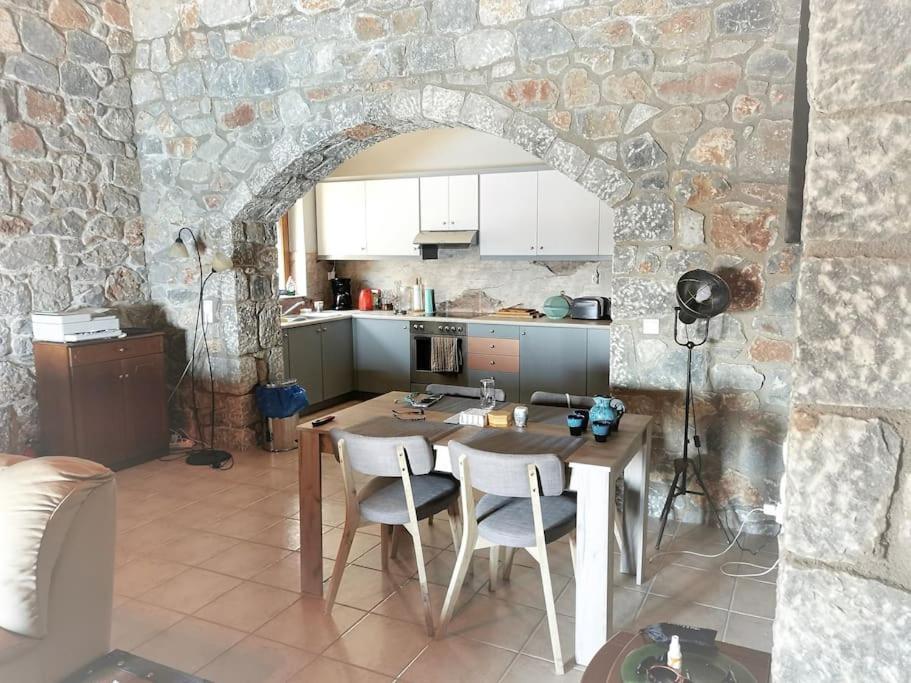 Villa Mavri Ruhige Private Pool Villa, Meerblick Agia Paraskevi  Luaran gambar